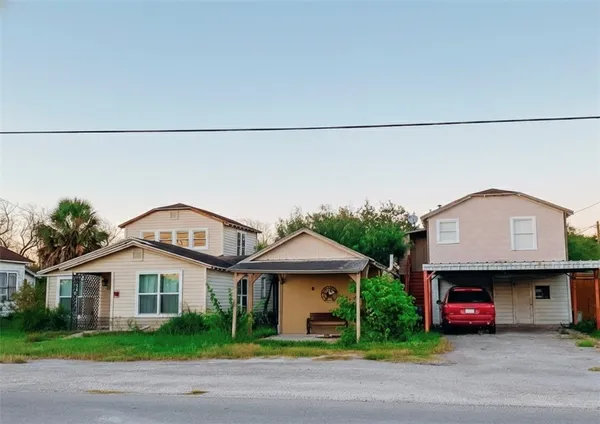 $247,000 | 319 West Main Street, Bishop, TX 78343