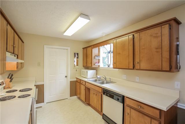 3308 Anderson Road Antioch, TN 37013 - Photo 5 of 14 Kitchen