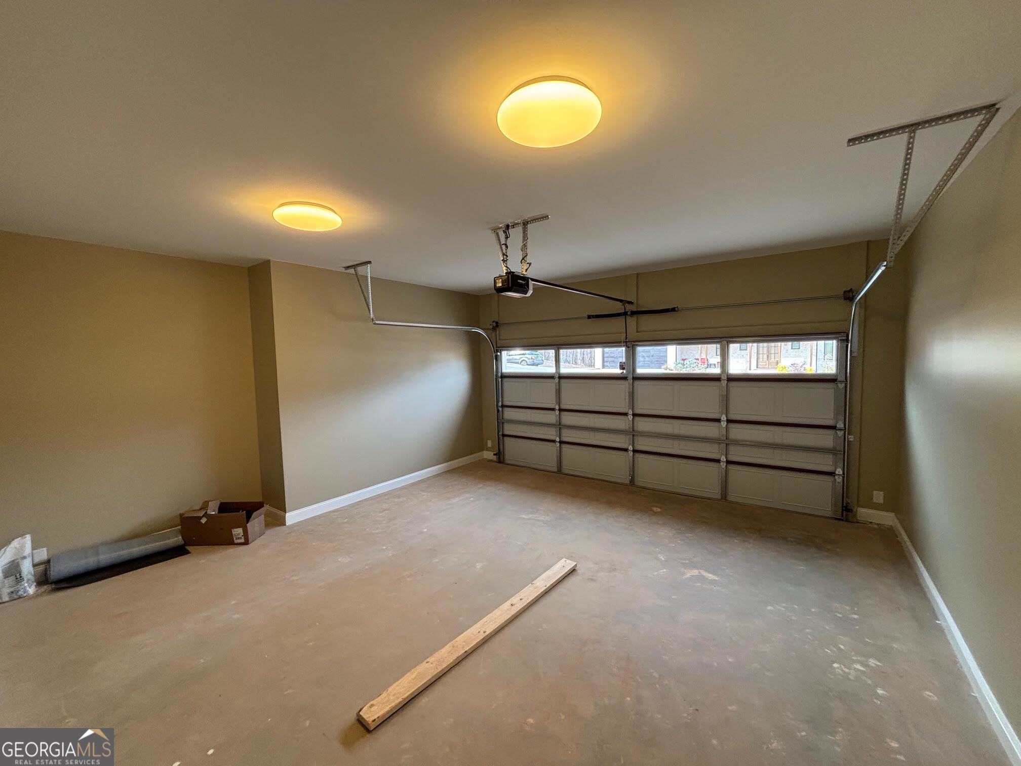 178 Samson Way Cleveland, GA 30528 - Photo 25 of 32 a view of room with garage