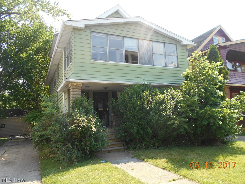 1717 Cliffview Road Cleveland, OH 44112 - Photo 1 of 17