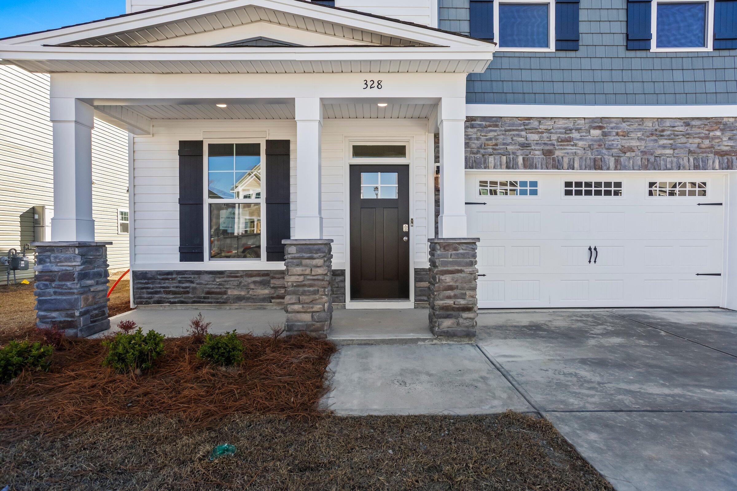 328 Suncrest Court Augusta, GA 30906 - Photo 2 of 28 328 Suncrest Porch