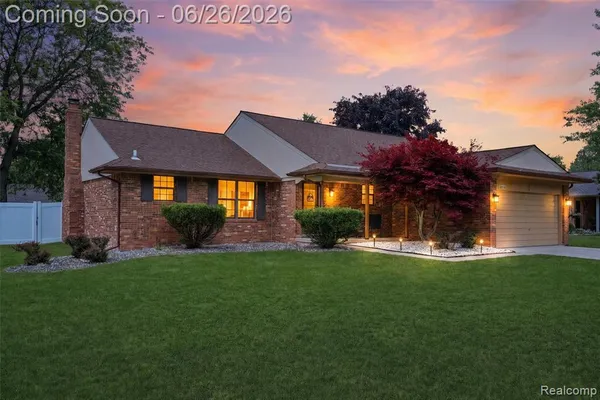 $417,500 | 38833 Reo Drive, Livonia, MI 48154