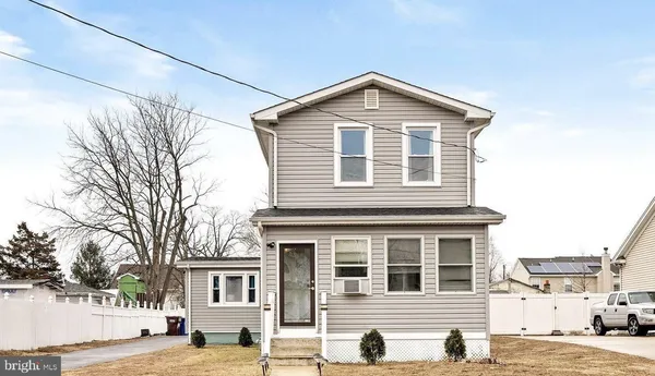 $325,000 | 224 Progress Street, Riverside, NJ 08075