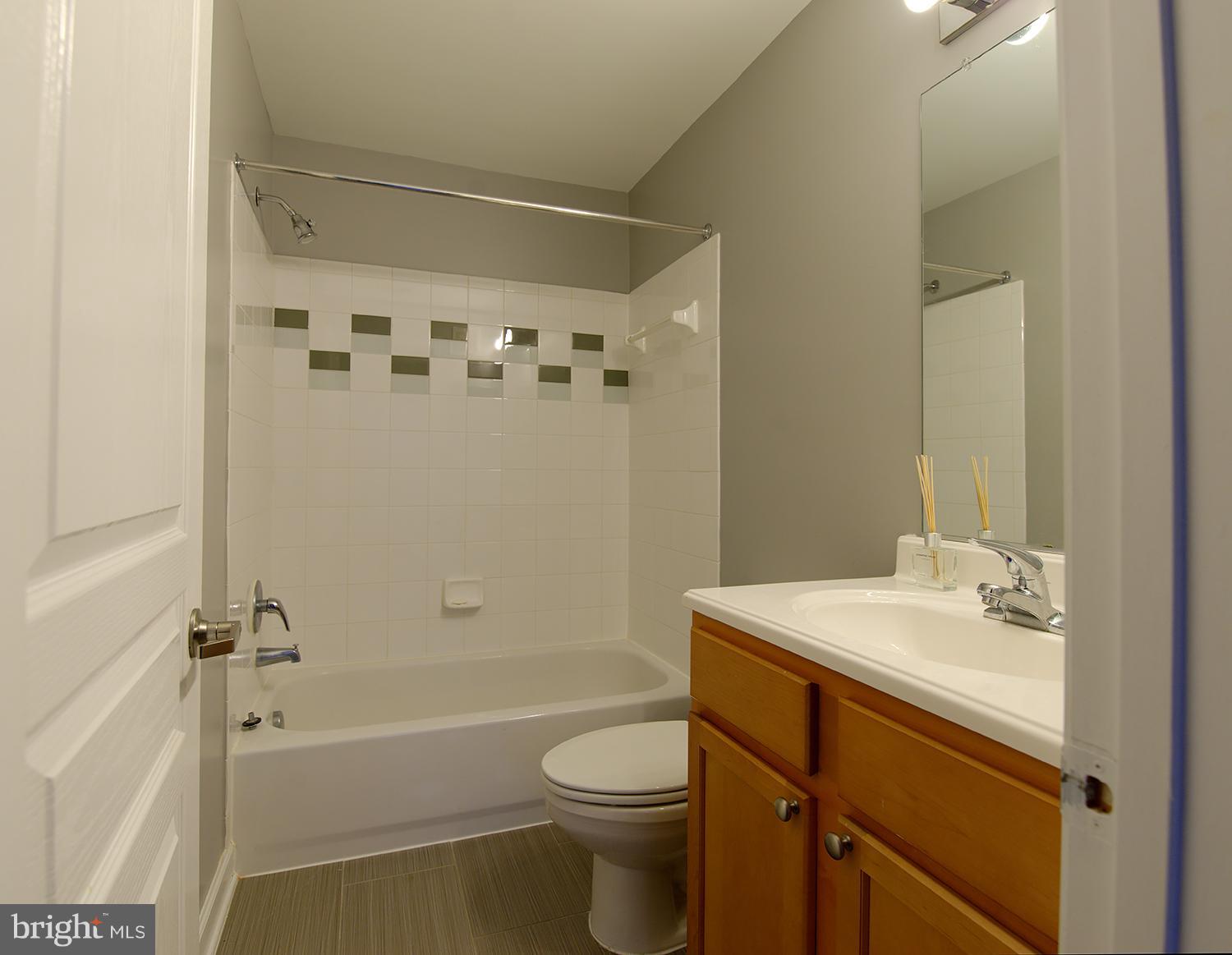 12000 Market Street, Unit 490 Reston, VA 20190 - Photo 11 of 14 Bath