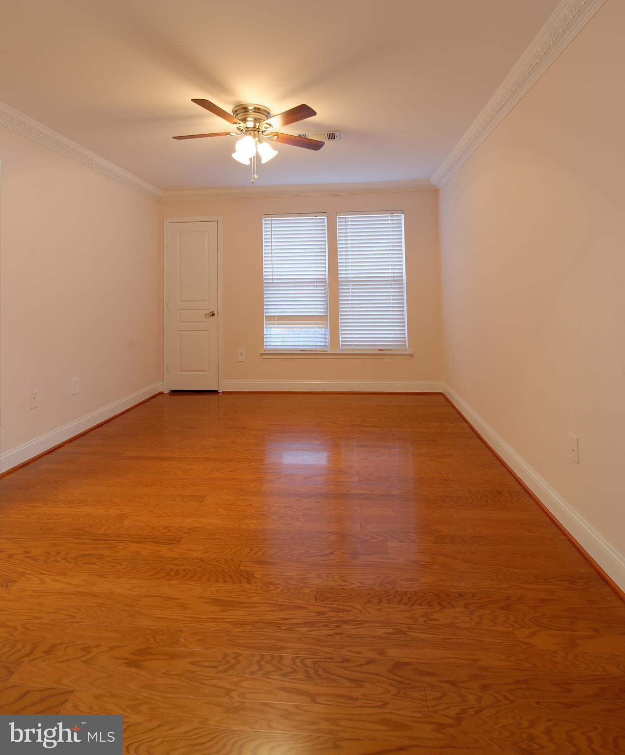 12000 Market Street, Unit 490 Reston, VA 20190 - Photo 5 of 14 Bedroom