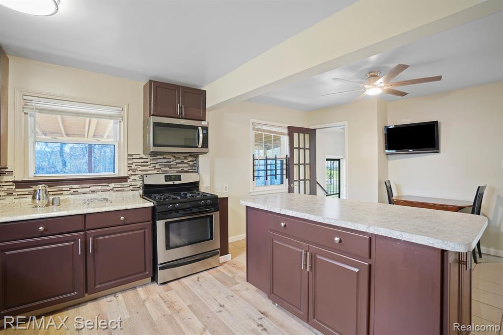 3369 Ridgeway Avenue Flint, MI 48504 - Photo 10 of 34