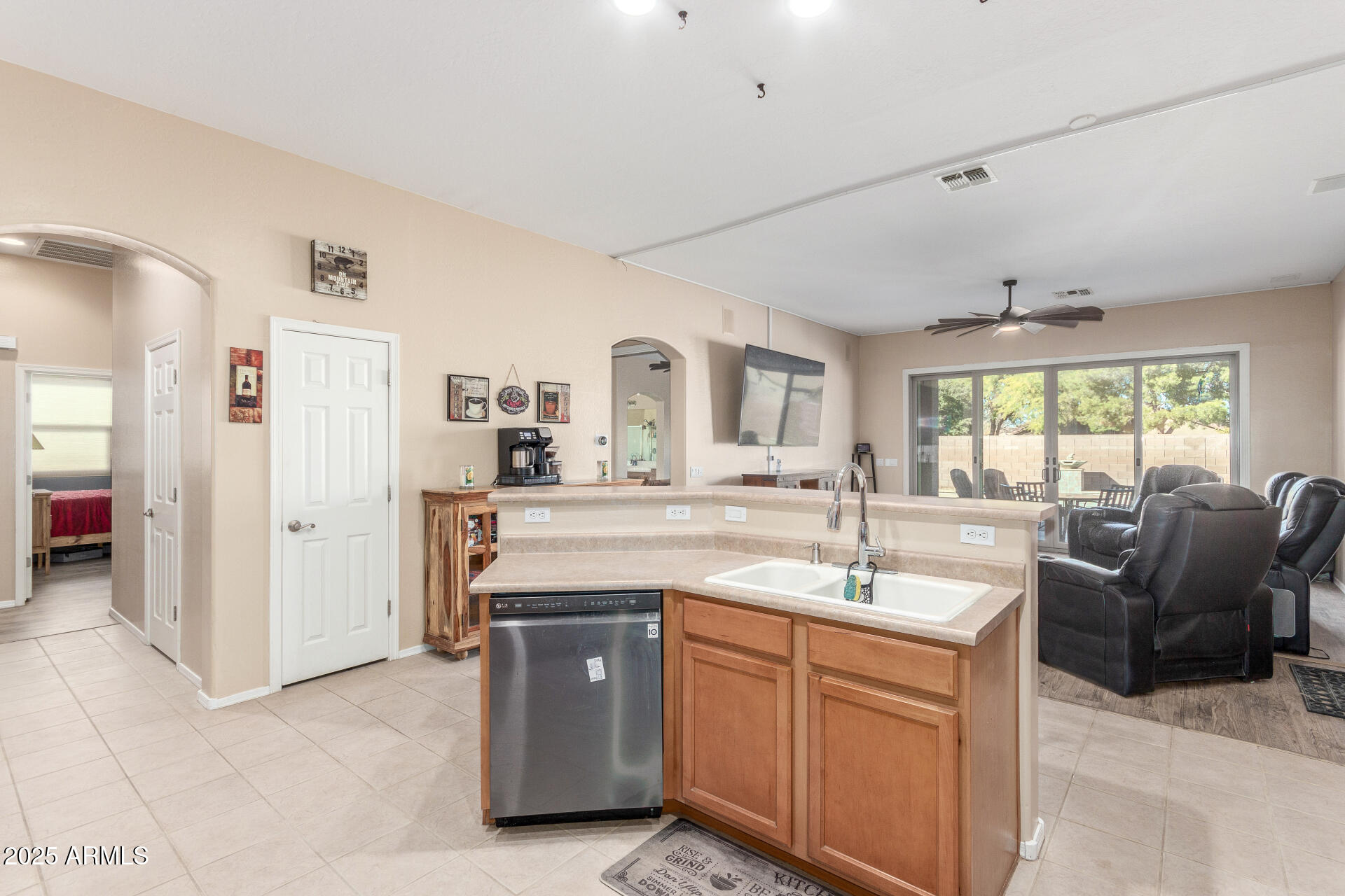 43190 West Venture Road Maricopa, AZ 85138 - Photo 8 of 16 15 Venture
