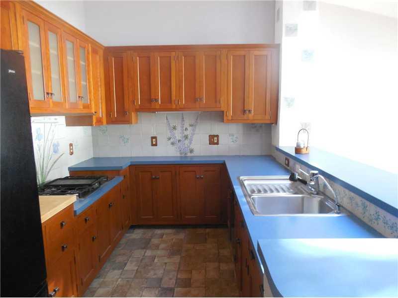 94 Deep Cove Road Raymond, ME 04071 - Photo 16 of 34 Kitchen.
