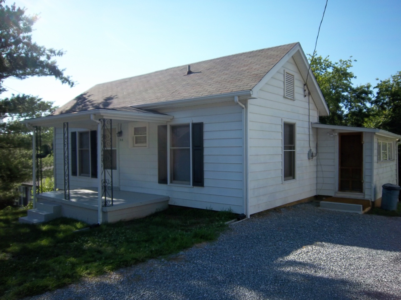 518 Ruddell Road Vinton, VA 24179 - Photo 1 of 5 518 Ruddell Rd