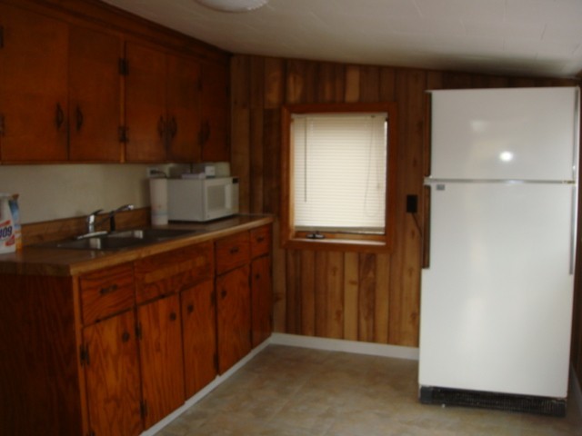 518 Ruddell Road Vinton, VA 24179 - Photo 3 of 5 2