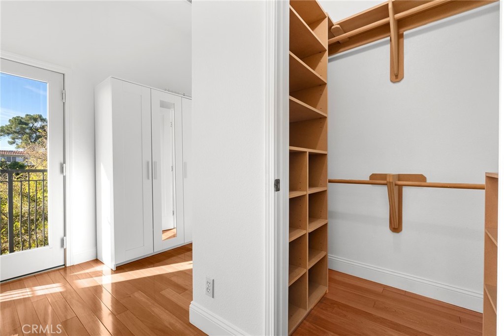 736 Luton Drive Glendale, CA 91206 - Photo 21 of 75