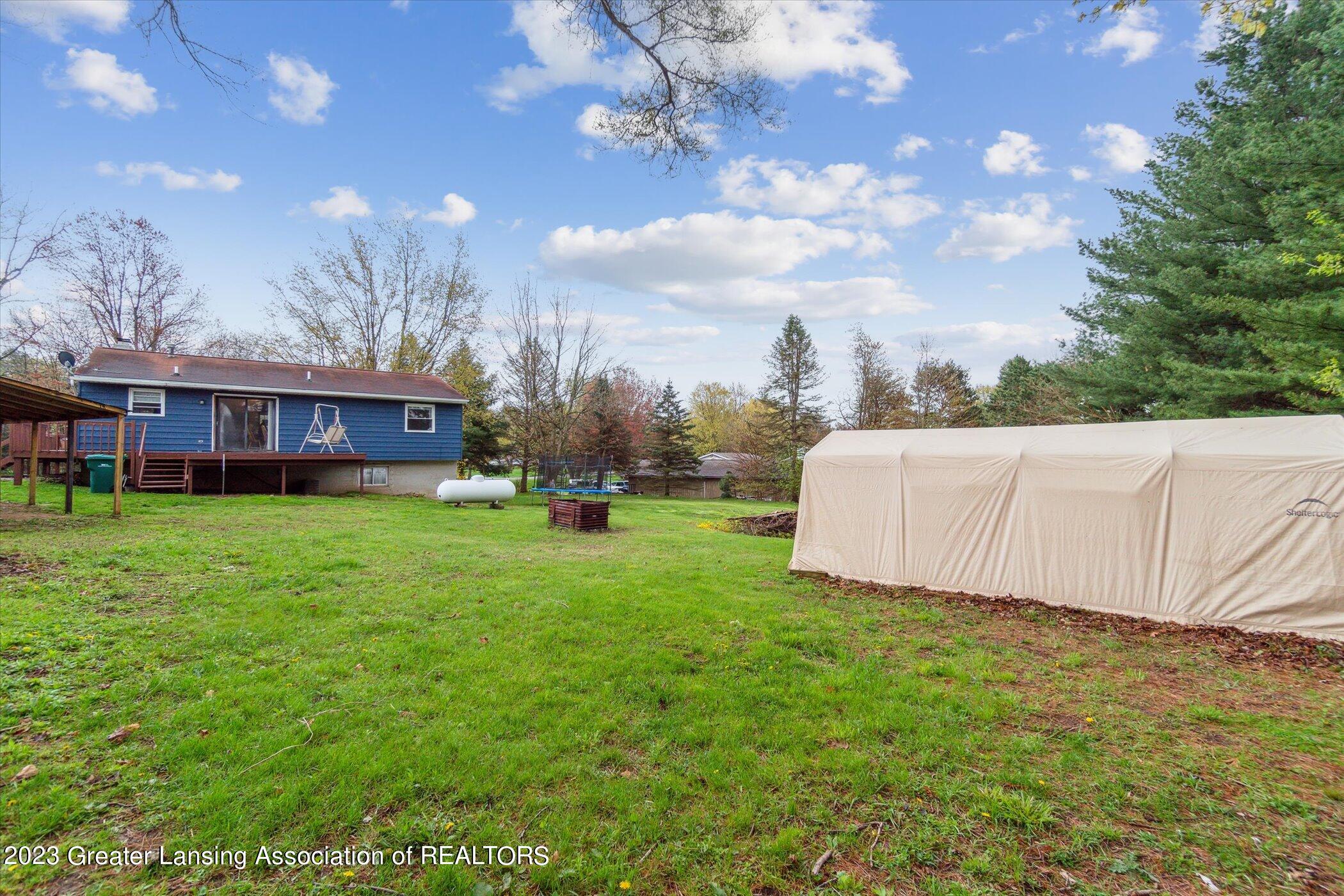 1386 Kelly Road Mason, MI 48854 - Photo 34 of 35 42-1386-Kelly-Rd-Mason-MI-48854-WindowSt