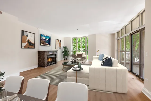 $879,900 | 520 South Washington Street, Unit 103, Naperville, IL 60540