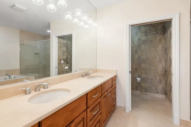 $879,900 | 520 South Washington Street, Unit 103, Naperville, IL 60540