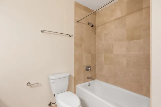 $879,900 | 520 South Washington Street, Unit 103, Naperville, IL 60540