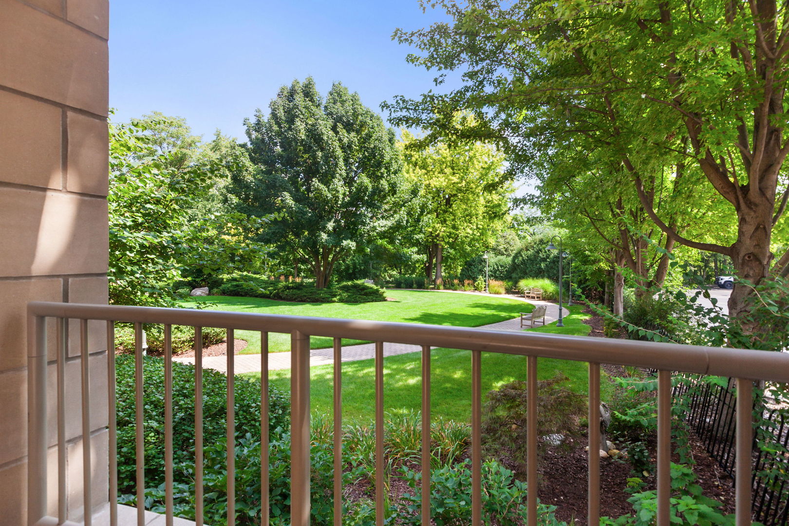 520 South Washington Street, Unit 103 Naperville, IL 60540 - Photo 26 of 39