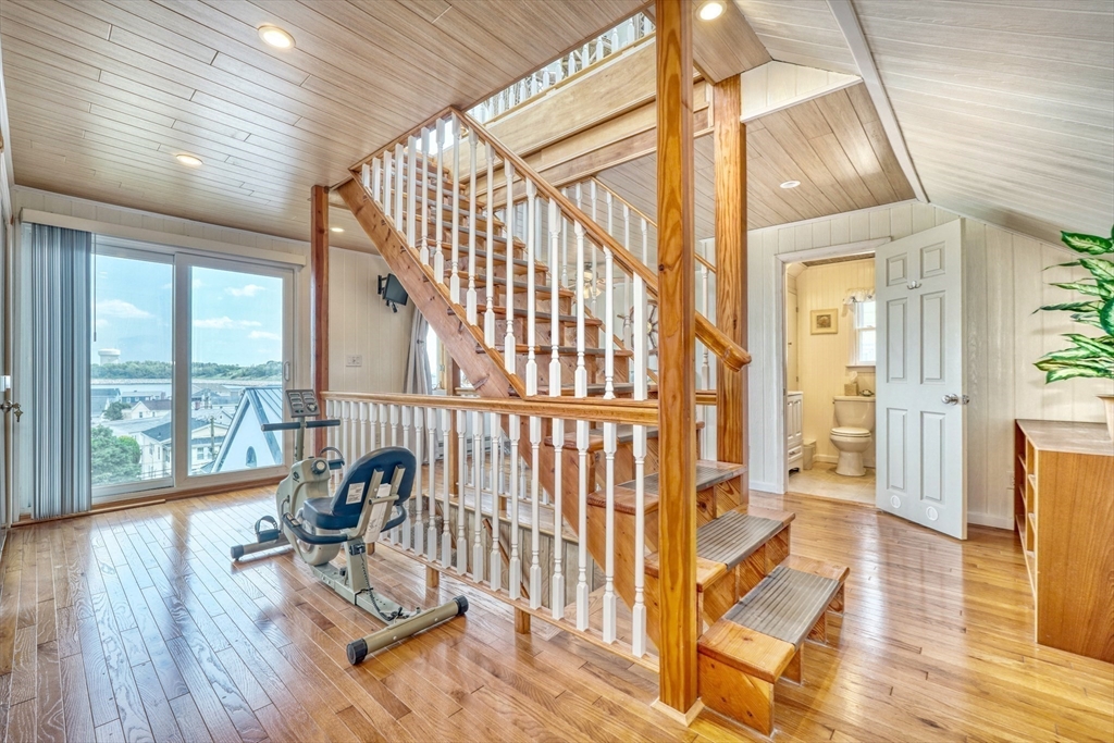 32 Hale Avenue Winthrop, MA 02152 - Photo 16 of 42