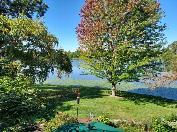 $739,000 | 660 Old Barn Road, Unit F24, Lake Barrington, IL 60010