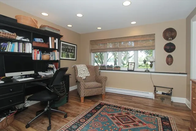 $739,000 | 660 Old Barn Road, Unit F24, Lake Barrington, IL 60010