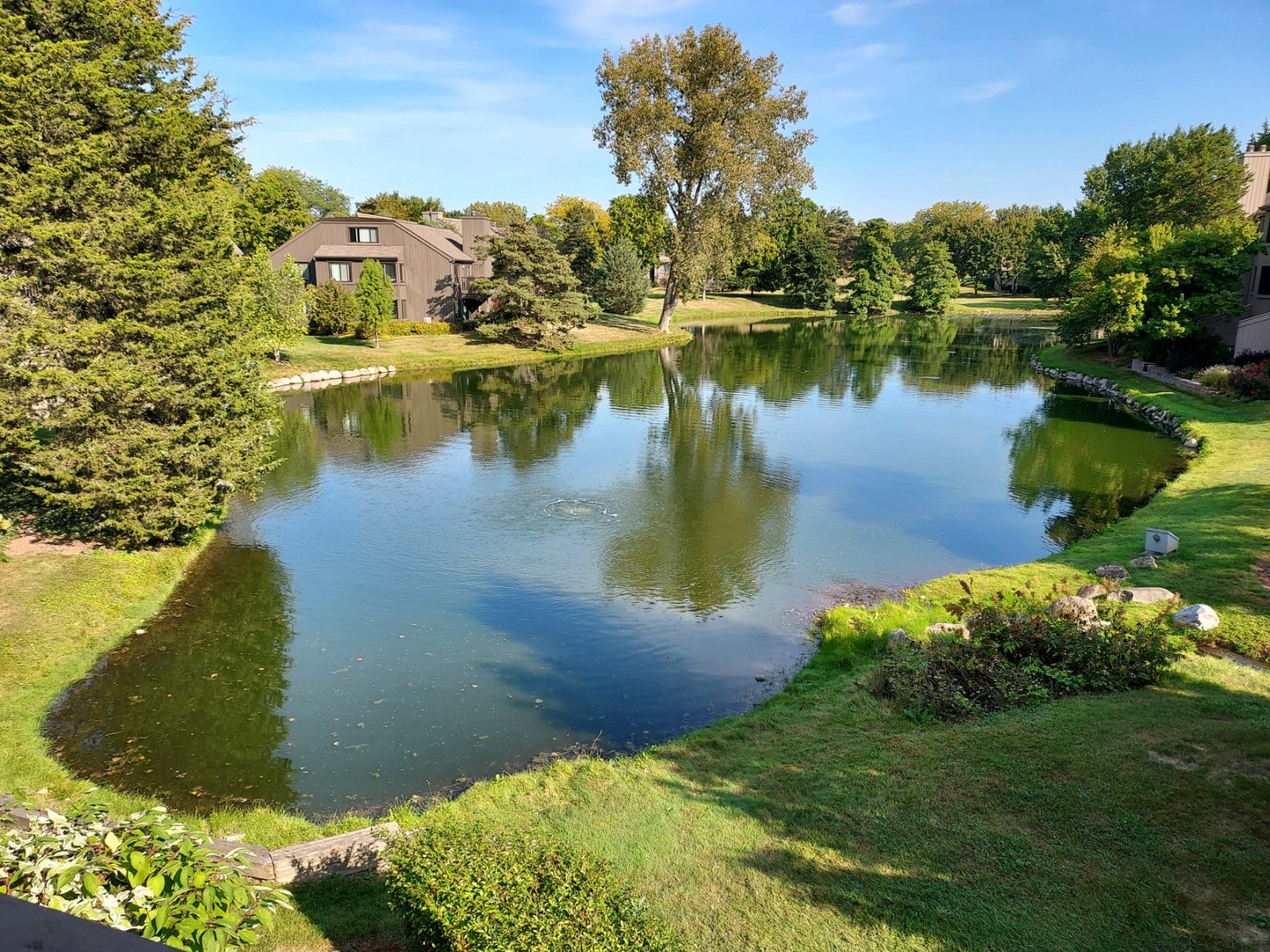 660 Old Barn Road, Unit F24 Lake Barrington, IL 60010 - Photo 43 of 54