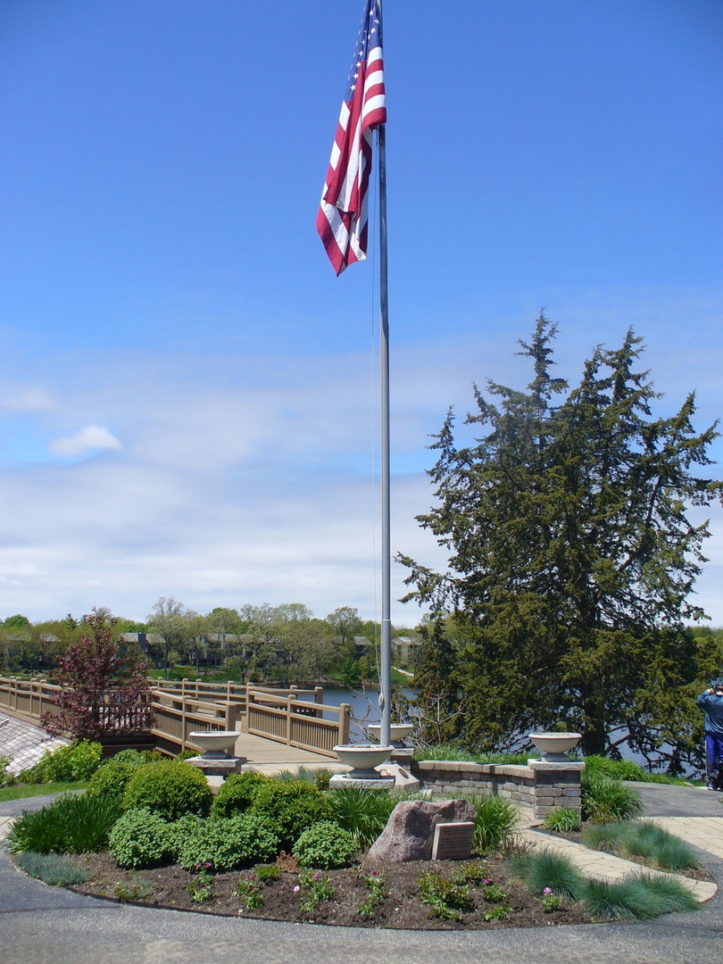 660 Old Barn Road, Unit F24 Lake Barrington, IL 60010 - Photo 51 of 54