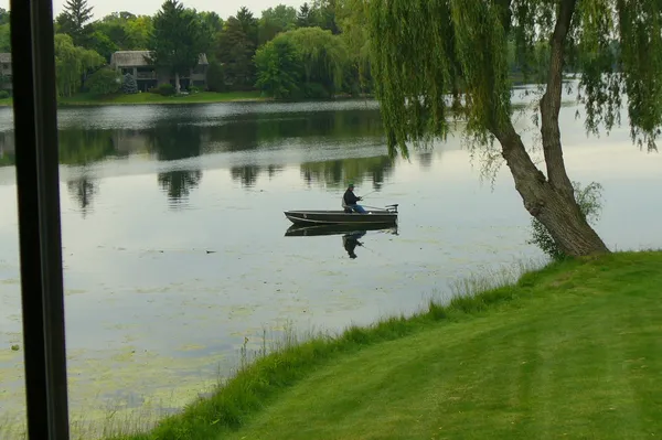 $739,000 | 660 Old Barn Road, Unit F24, Lake Barrington, IL 60010