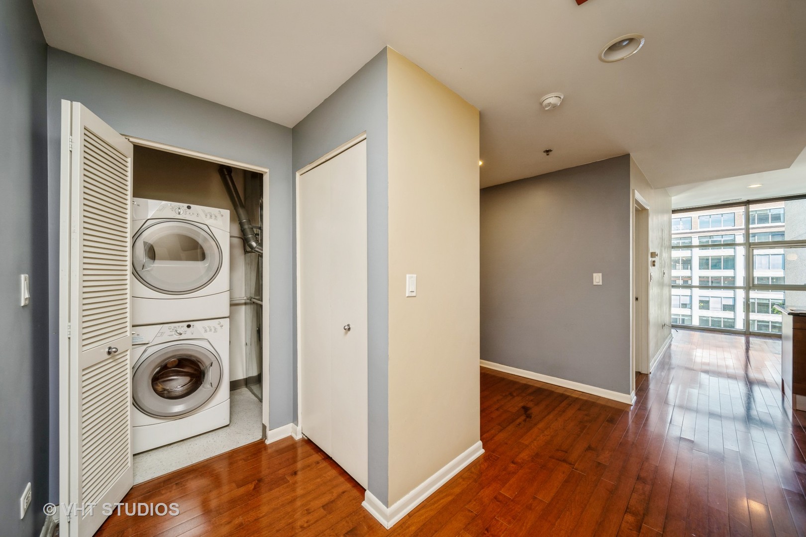 225 South Sangamon Street, Unit 604 Chicago, IL 60607 - Photo 8 of 21 Gallery Image 8