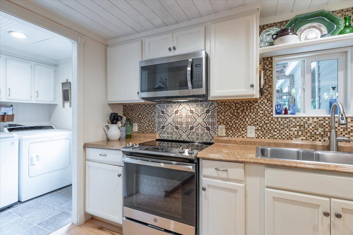 25 Pineview Ridge Road Boothbay, ME 04537 - Photo 14 of 36