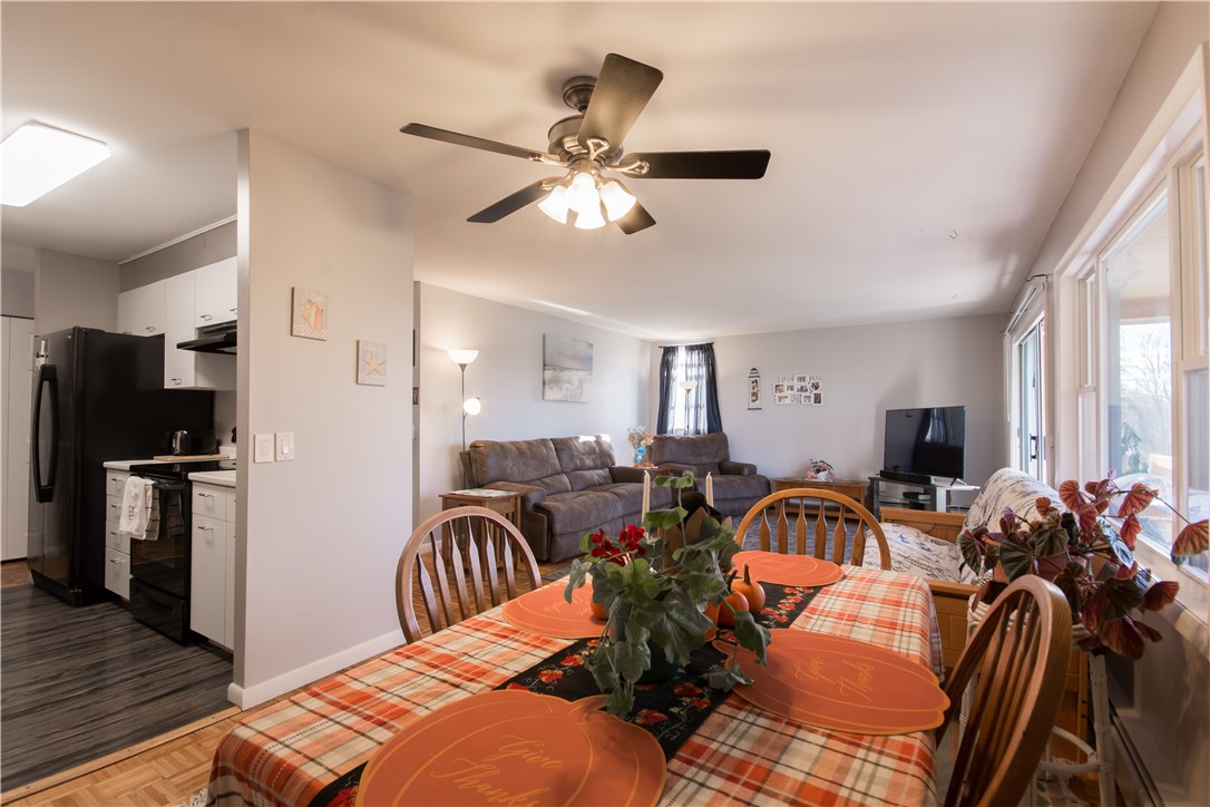 349 Main Road, Unit 201 Tiverton, RI 02878 - Photo 12 of 39