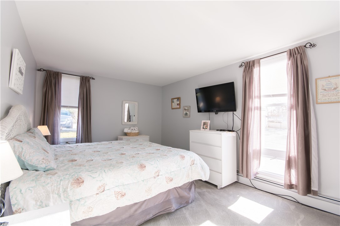 349 Main Road, Unit 201 Tiverton, RI 02878 - Photo 24 of 39