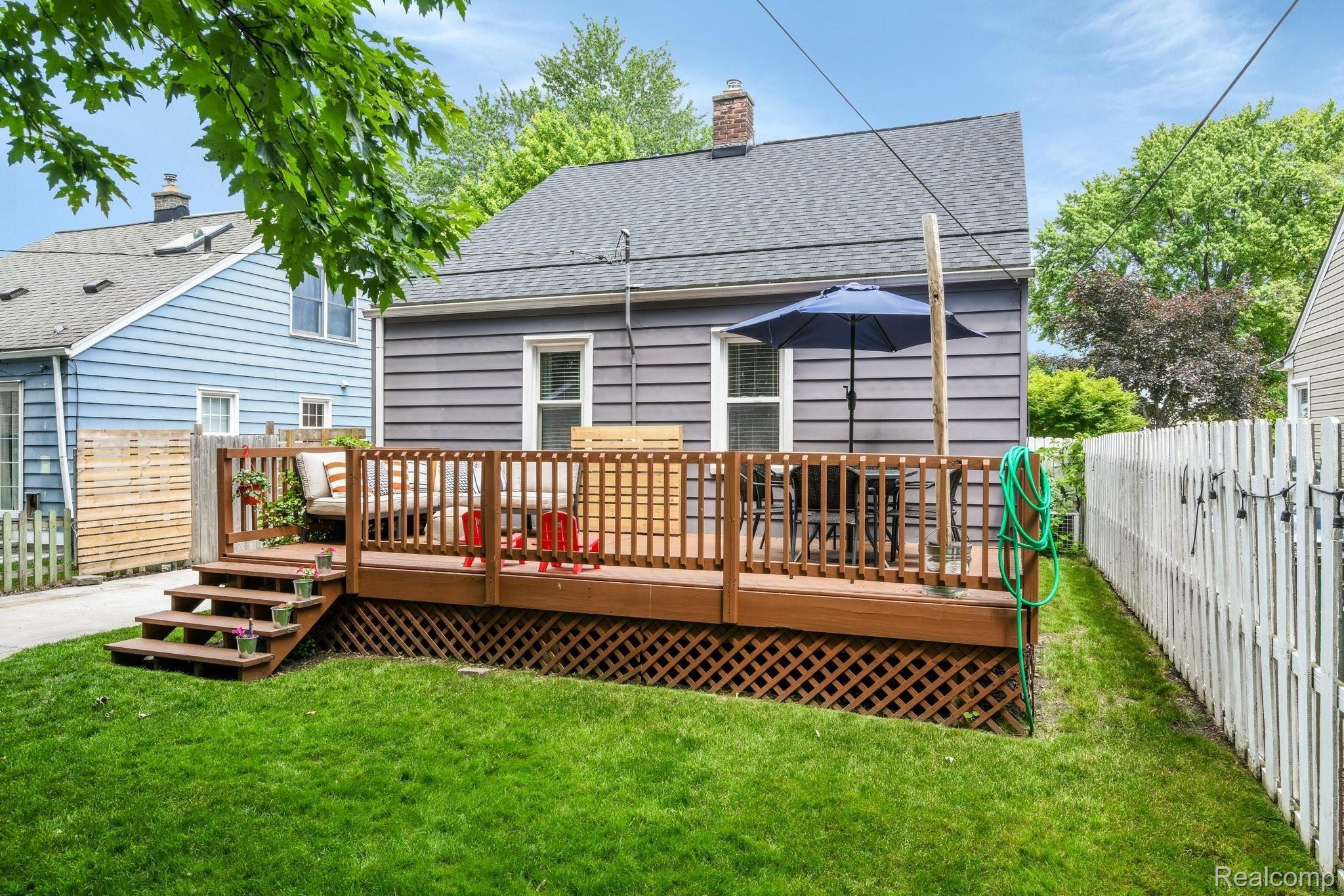 737 Princeton Road Berkley, MI 48072 - Photo 28 of 31 30-web-or-mls-737 Princeton Road - Berkley0030.jpg