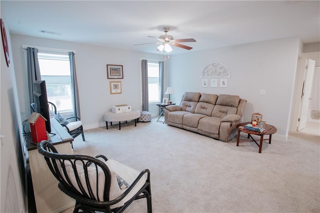 3221 Hollonville Road Williamson, GA 30292 - Photo 35 of 46 a living room with furniture