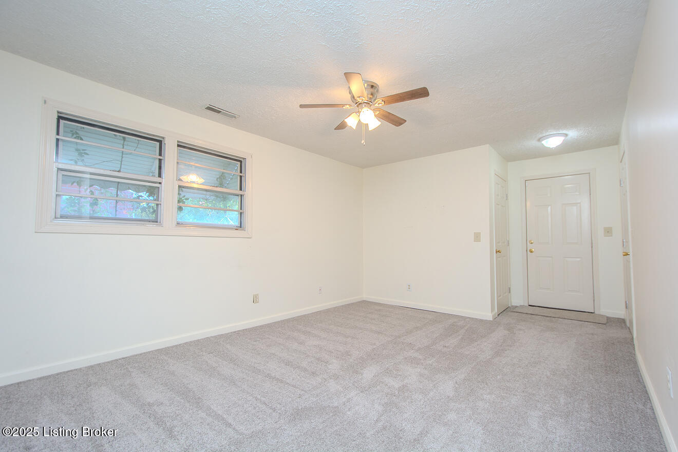 8722 James R Road Fairdale, KY 40118 - Photo 22 of 46 JamesR-22