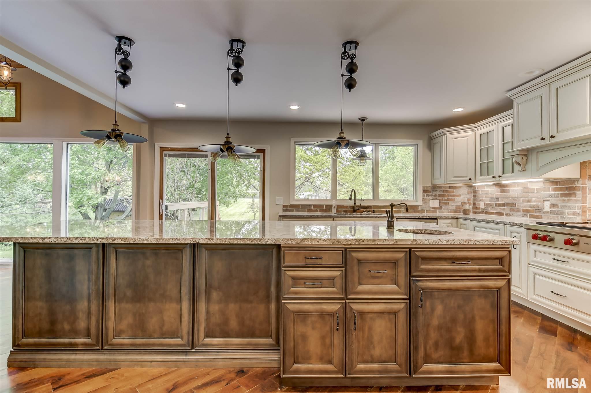 632 Meadowbrook Road Springfield, IL 62711 - Photo 12 of 49