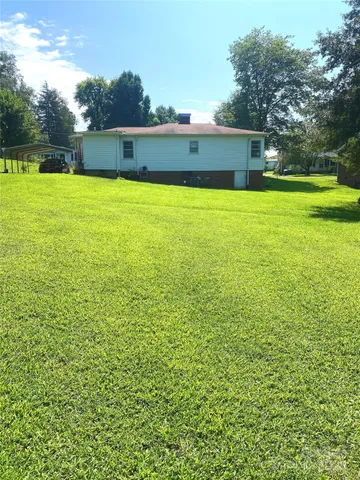 $199,700 | 2842 1st Avenue Northwest, Hickory, NC 28601