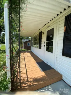 $189,900 | 2842 1st Avenue Northwest, Hickory, NC 28601