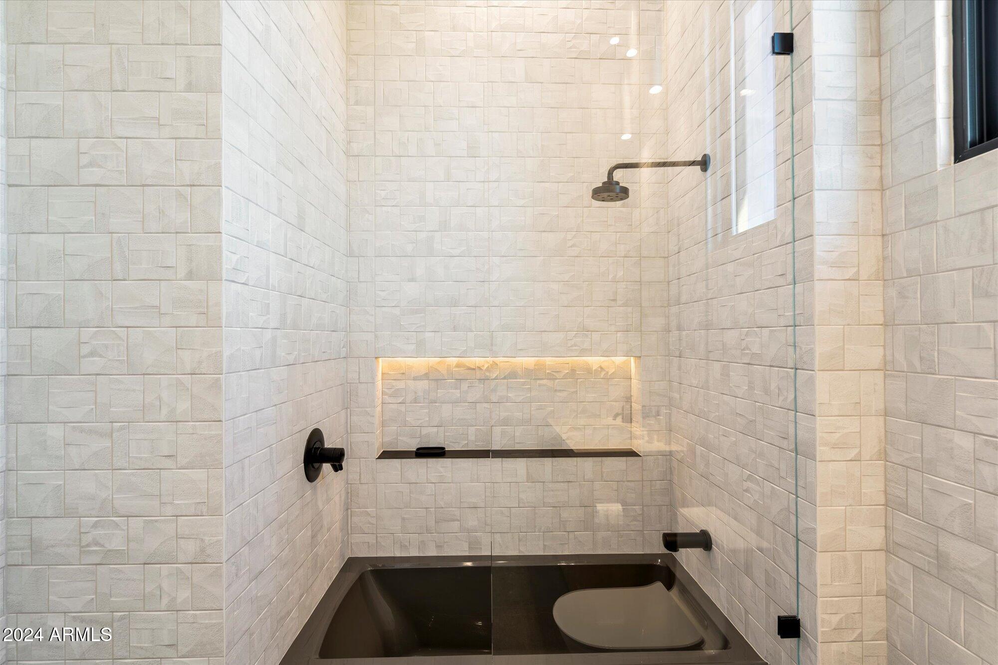 10249 East Joy Ranch Road Scottsdale, AZ 85262 - Photo 33 of 56 Ensuite Bathroom #3