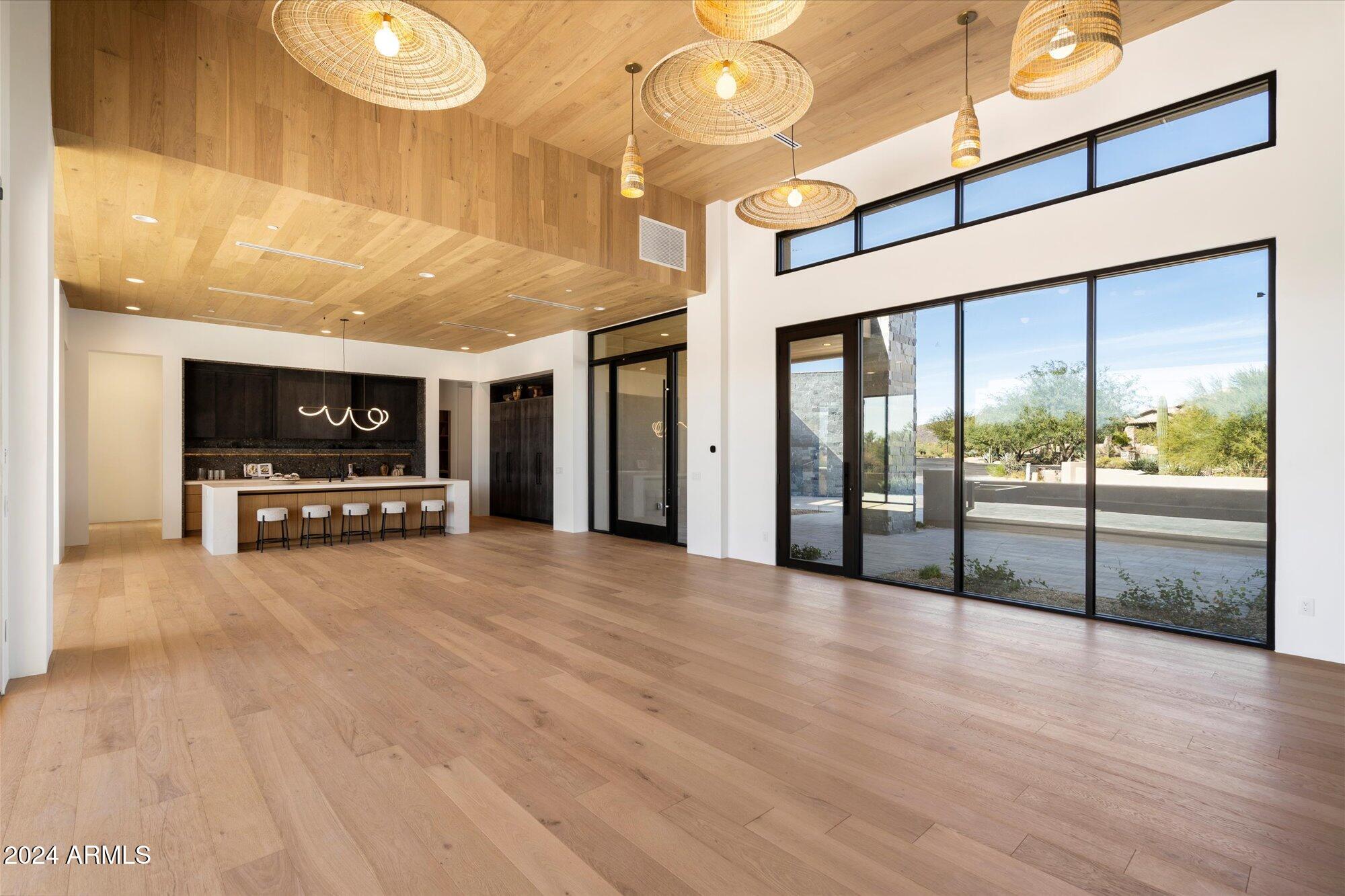 10249 East Joy Ranch Road Scottsdale, AZ 85262 - Photo 7 of 56 Floor-to-ceiling Glass Doors