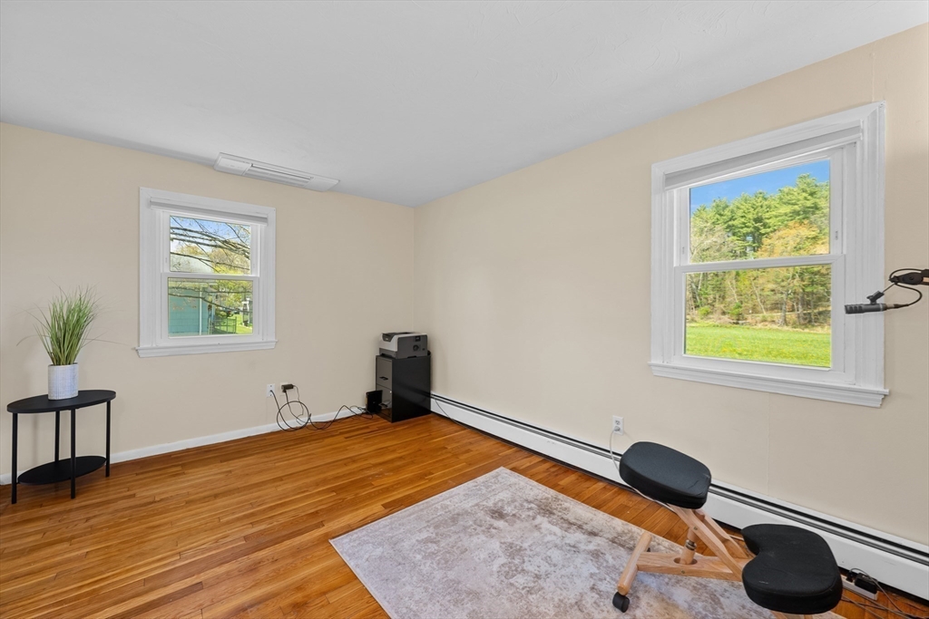 256 Bolton Road Lancaster, MA 01523 - Photo 20 of 39