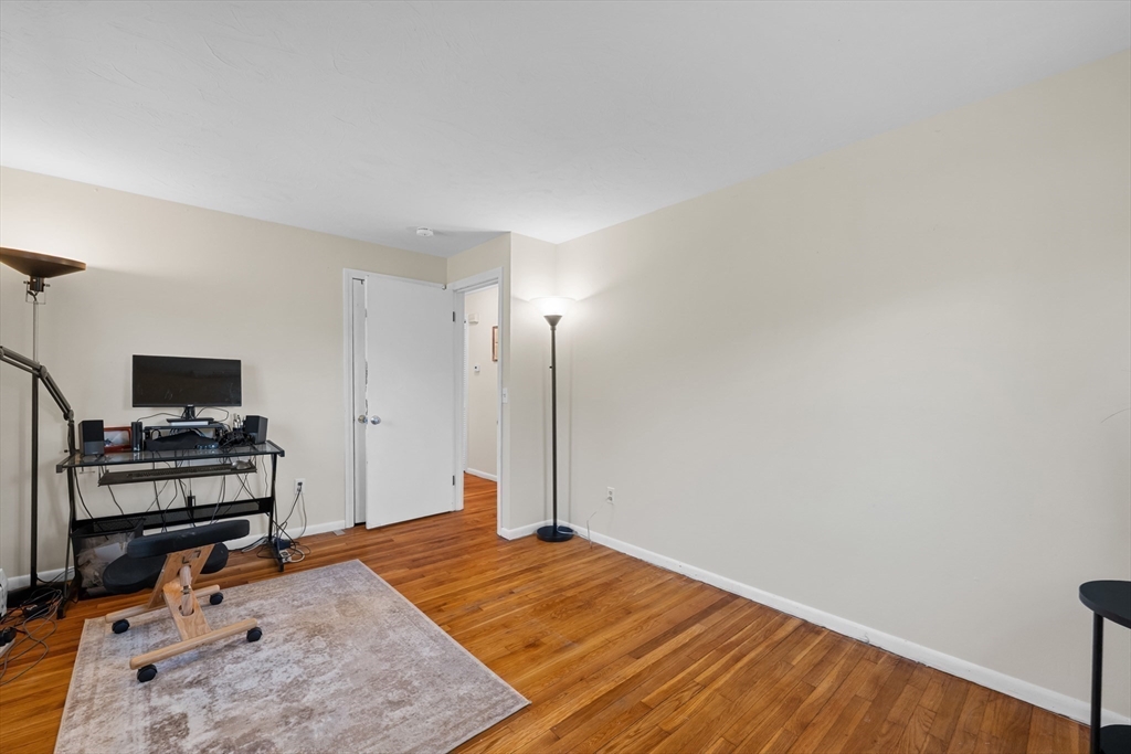 256 Bolton Road Lancaster, MA 01523 - Photo 21 of 39