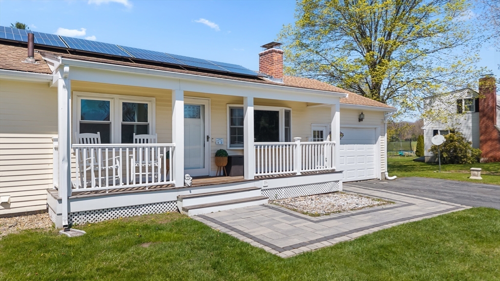 256 Bolton Road Lancaster, MA 01523 - Photo 3 of 39