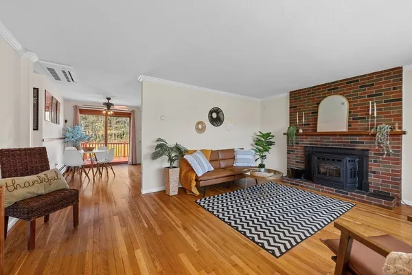 $530,000 | 256 Bolton Road, Lancaster, MA 01523