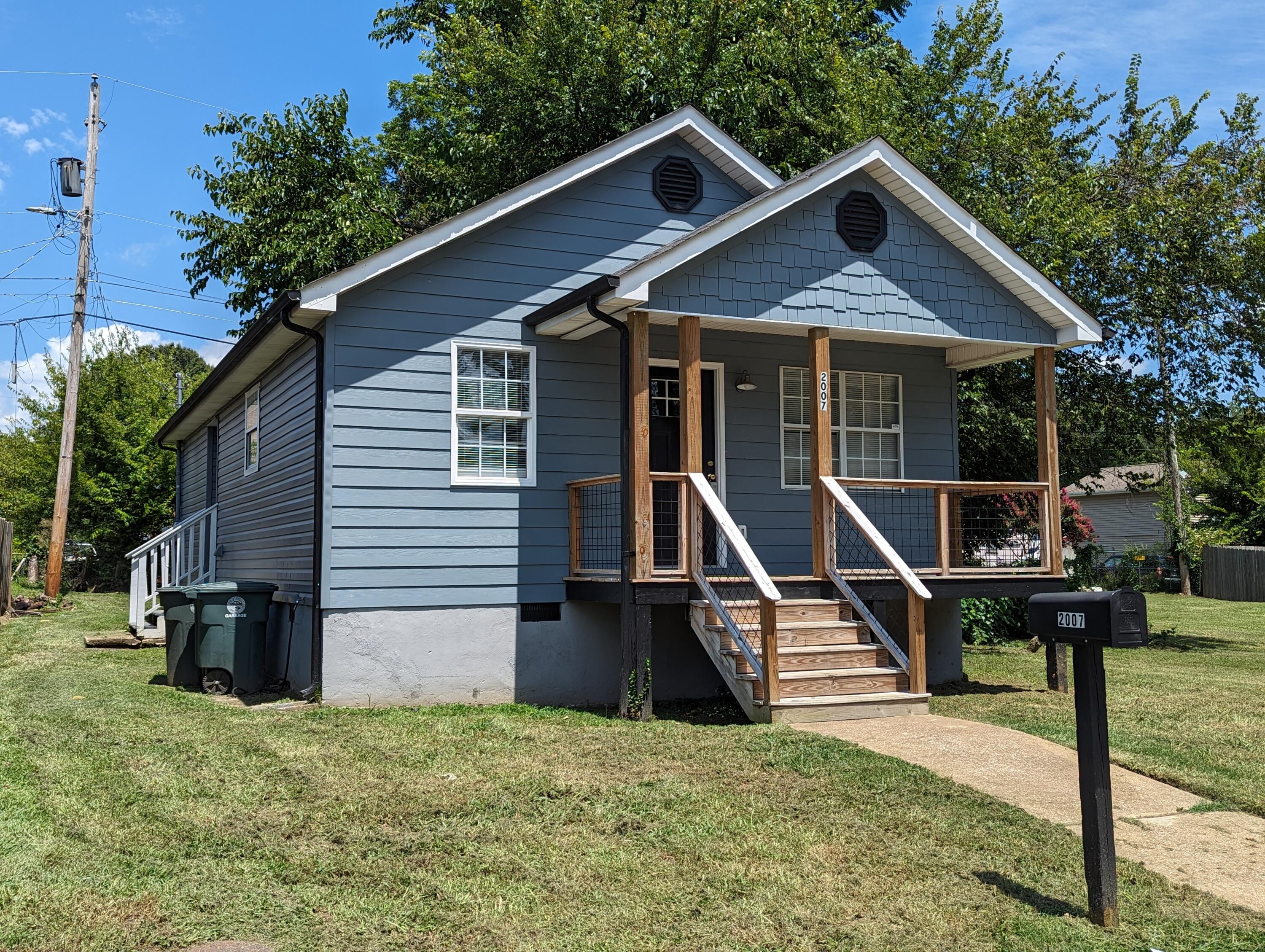 2007 Sharp Street Chattanooga, TN 37404 - Photo 1 of 17 PXL_20230731_181345579