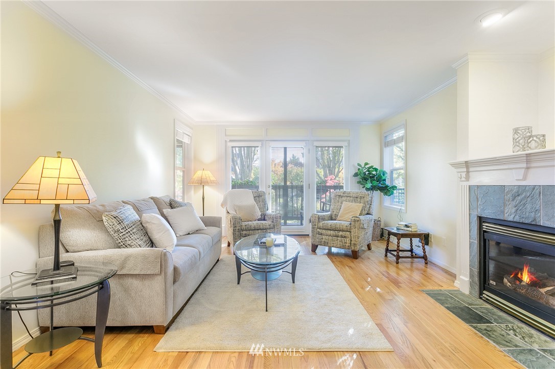 718 North 67th Street Seattle, WA 98103 - Photo 3 of 32