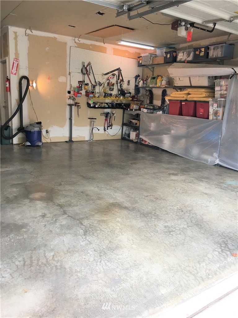 718 North 67th Street Seattle, WA 98103 - Photo 24 of 32