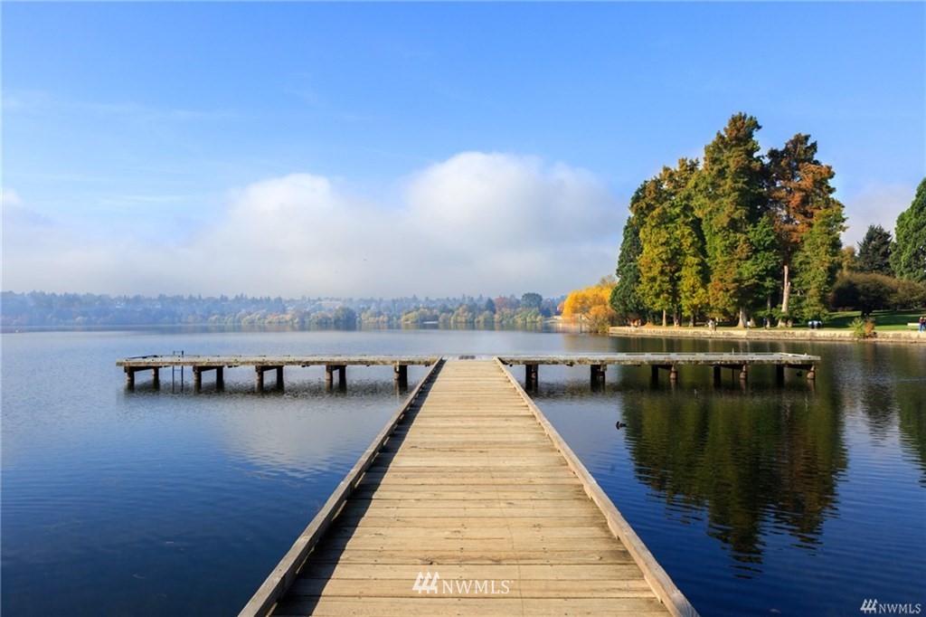 718 North 67th Street Seattle, WA 98103 - Photo 27 of 32