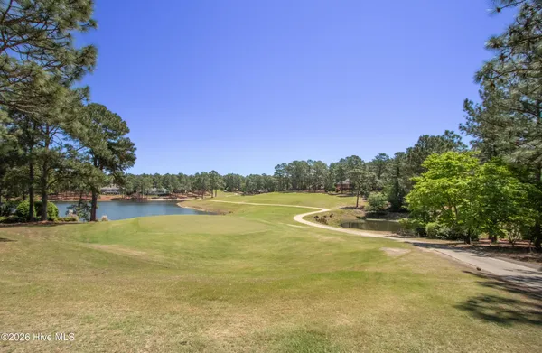 $730,000 | 15 Shenecossett Lane, Pinehurst, NC 28374