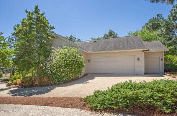 $730,000 | 15 Shenecossett Lane, Pinehurst, NC 28374