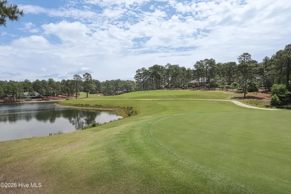 $730,000 | 15 Shenecossett Lane, Pinehurst, NC 28374