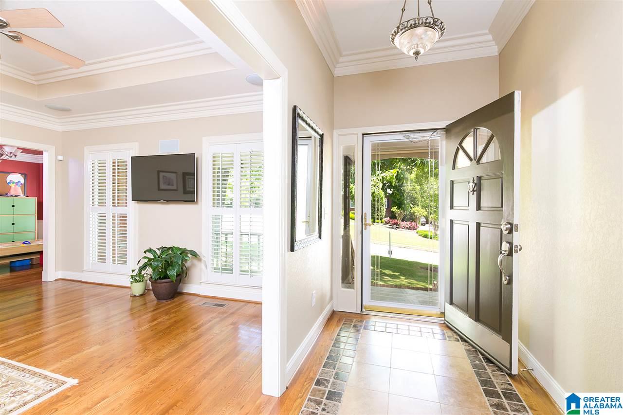 206 Woodward Road Trussville, AL 35173 - Photo 4 of 36